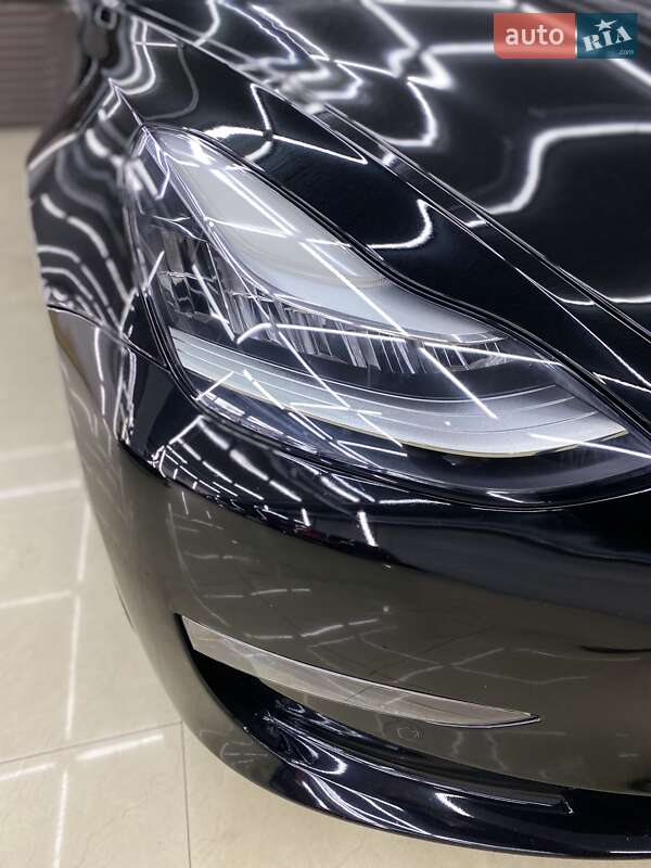 Седан Tesla Model 3 2019 в Киеве
