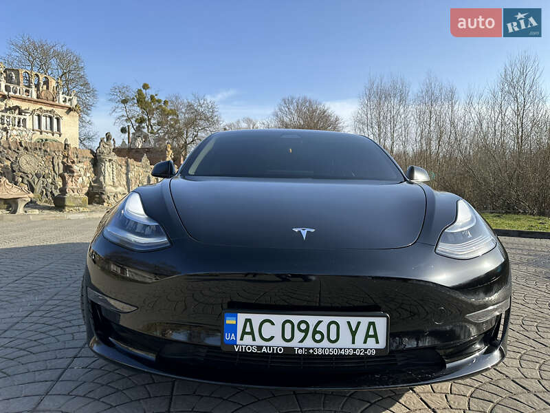Седан Tesla Model 3 2019 в Луцьку