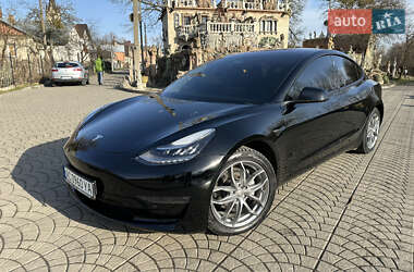 Седан Tesla Model 3 2019 в Луцке