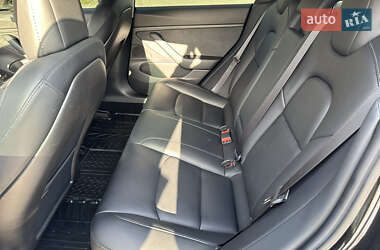 Седан Tesla Model 3 2019 в Луцке