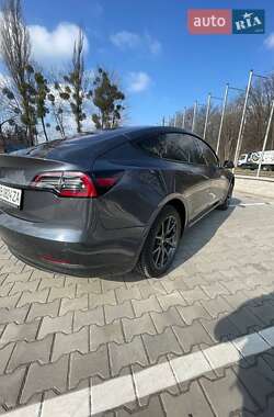 Седан Tesla Model 3 2018 в Виннице