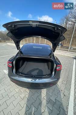 Седан Tesla Model 3 2018 в 