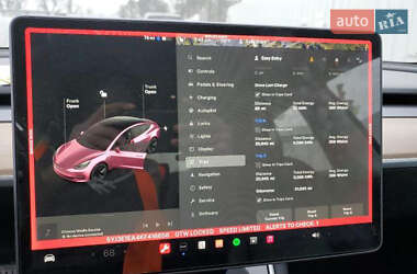 Седан Tesla Model 3 2019 в 