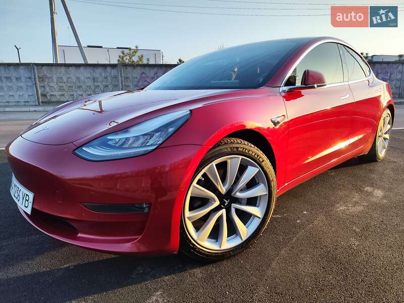 Tesla Model 3 2018
