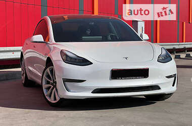 Tesla Model 3 2018