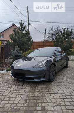 Седан Tesla Model 3 2019 в Черновцах