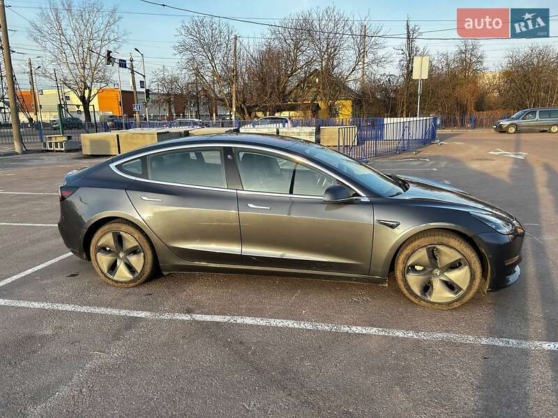 Седан Tesla Model 3 2018 в Житомирі