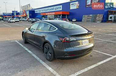 Седан Tesla Model 3 2018 в Житомирі
