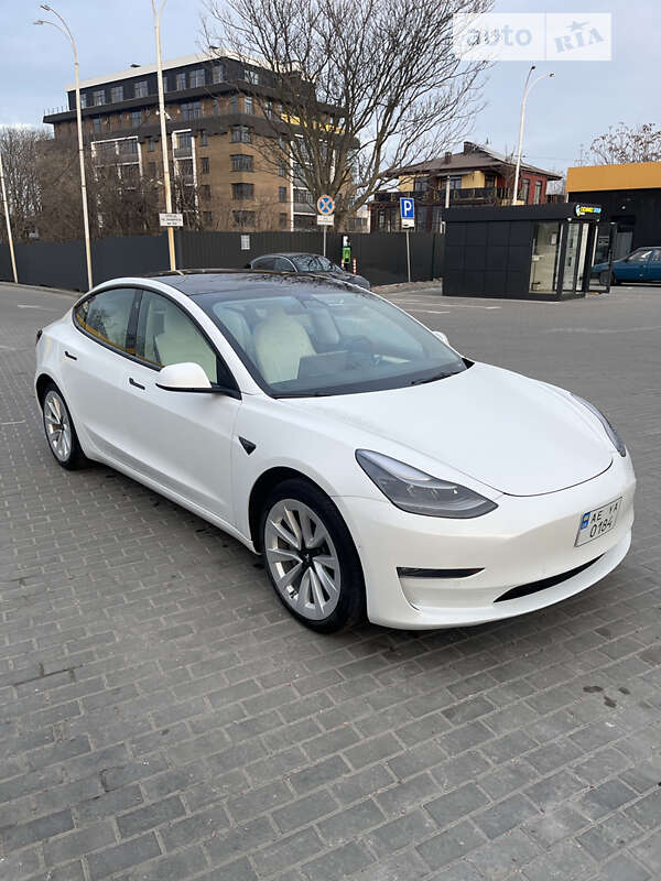 Tesla Model 3 2022