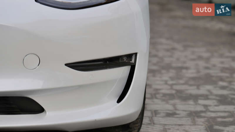 Седан Tesla Model 3 2019 в Тернополі