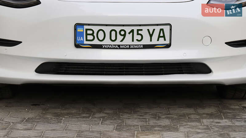 Седан Tesla Model 3 2019 в Тернополі