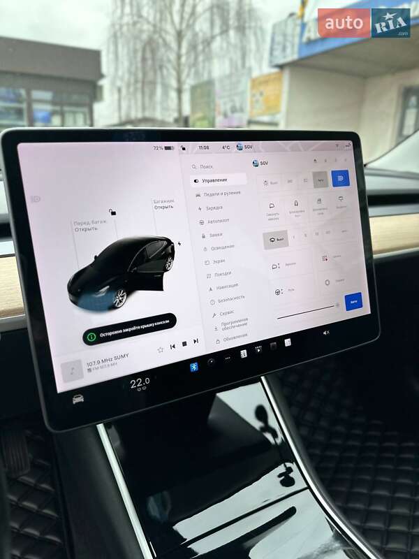 Седан Tesla Model 3 2019 в Сумах