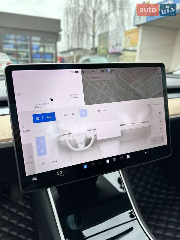 Седан Tesla Model 3 2019 в Сумах