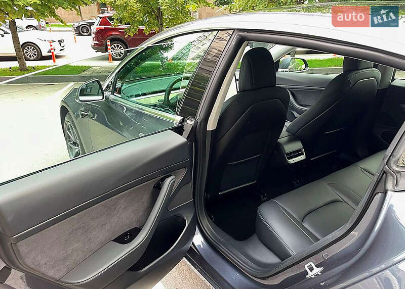 Седан Tesla Model 3 2020 в Львове фото 12 Седан Tesla Model 3 2020 в Львове