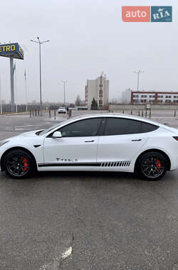 Седан Tesla Model 3 2021 в Харькове
