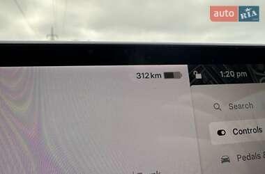 Седан Tesla Model 3 2021 в Києві