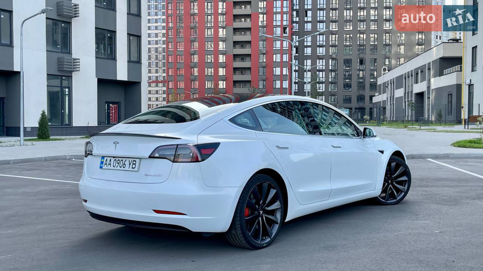 2020 Tesla Model 3 - мініатюра 3