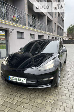 Седан Tesla Model 3 2018 в Львове