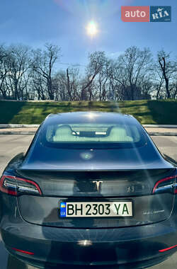 Седан Tesla Model 3 2019 в Одессе