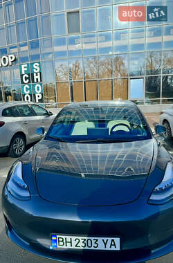 Tesla Model 3 2019