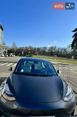 Седан Tesla Model 3 2019 в Одессе