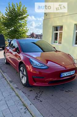 Седан Tesla Model 3 2018 в Львові