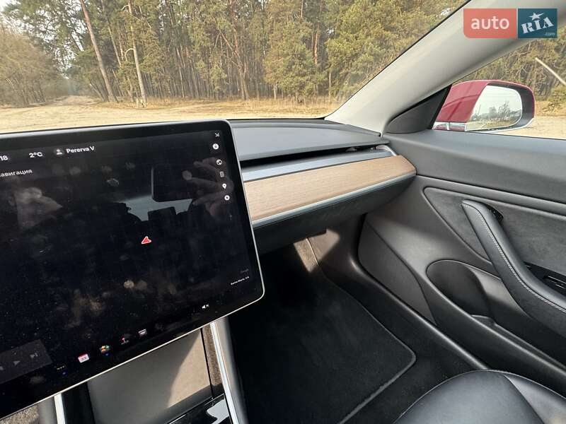 Седан Tesla Model 3 2018 в Ахтырке