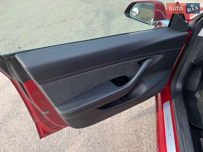 Седан Tesla Model 3 2018 в Ахтырке фото 13 Седан Tesla Model 3 2018 в Ахтырке