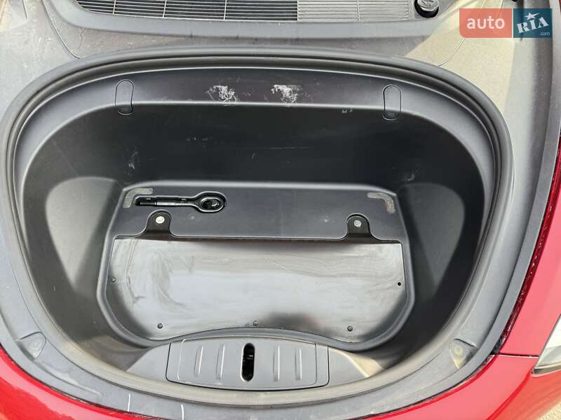 Седан Tesla Model 3 2018 в Ахтырке