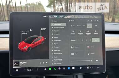 Седан Tesla Model 3 2022 в Києві