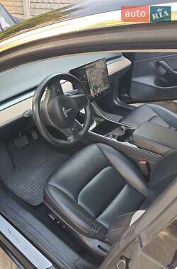 Седан Tesla Model 3 2018 в Харькове