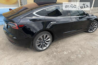 Седан Tesla Model 3 2017 в Кам'янському