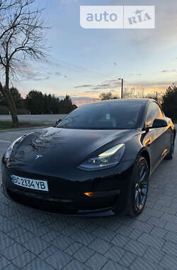 Седан Tesla Model 3 2023 в Яворове