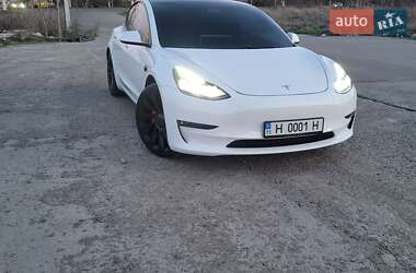 Седан Tesla Model 3 2021 в Николаеве