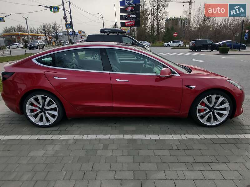 Седан Tesla Model 3 2018 в Хмельницькому