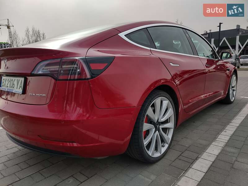 Седан Tesla Model 3 2018 в Хмельницькому