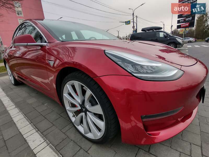 Седан Tesla Model 3 2018 в Хмельницькому