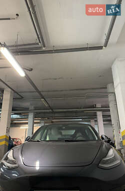 Седан Tesla Model 3 2019 в Одессе