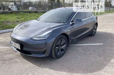 Седан Tesla Model 3 2018 в Житомире