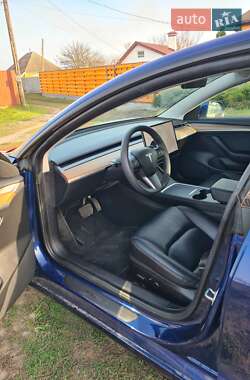 Седан Tesla Model 3 2021 в Харкові