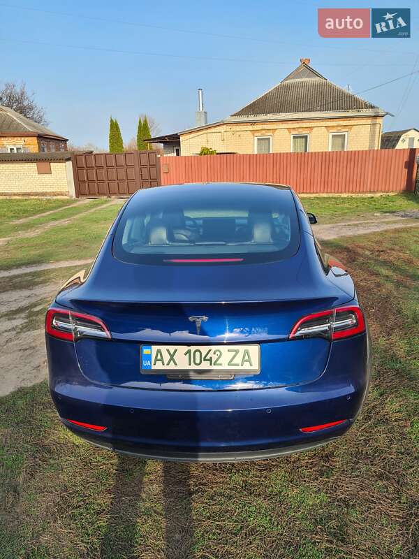 Седан Tesla Model 3 2021 в Харькове