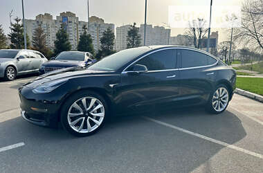 Седан Tesla Model 3 2019 в Києві