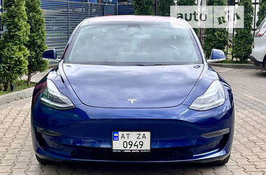 Седан Tesla Model 3 2018 в Ивано-Франковске