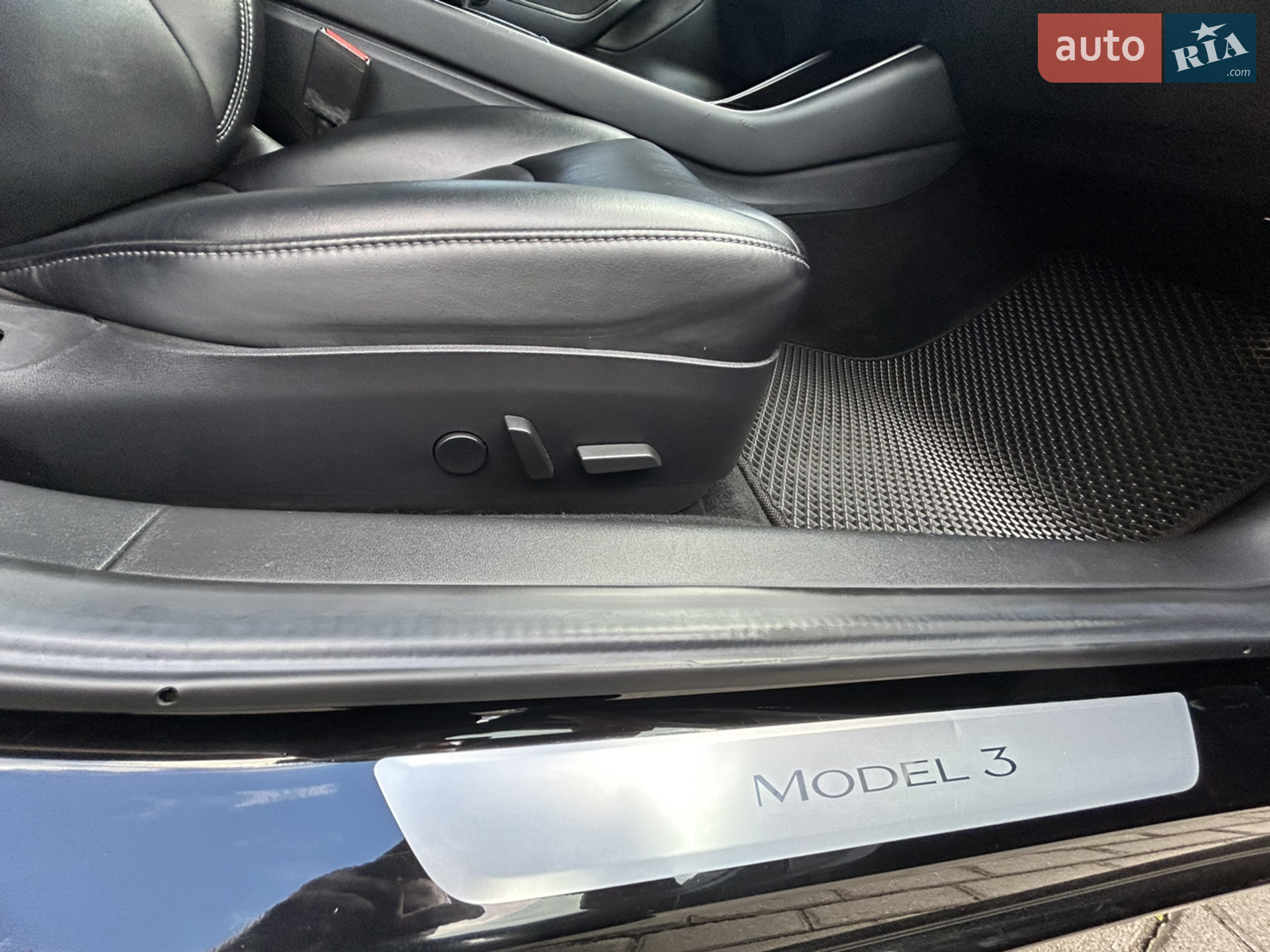 2018 Tesla Model 3 - мініатюра 40