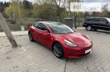 Седан Tesla Model 3 2020 в Житомирі