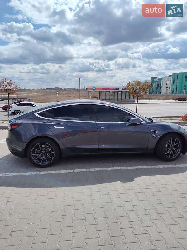 Седан Tesla Model 3 2019 в Києві