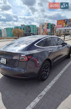 Седан Tesla Model 3 2019 в Києві