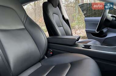 Седан Tesla Model 3 2019 в 