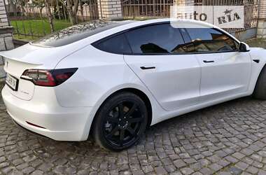 Седан Tesla Model 3 2019 в Николаеве
