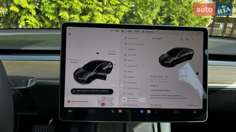 Седан Tesla Model 3 2022 в Киеве